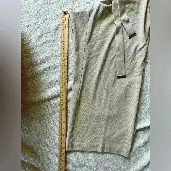 Calvin Klein belted wide leg pants size 0x - Picture 7 of 8